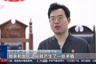 与拜仁莱比锡竞争，记者：法兰克福正式报价沙尔克17岁小将阿桑