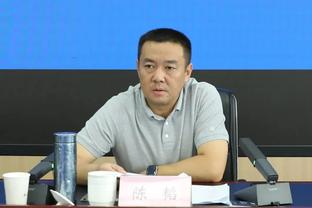 科尔谈变阵原因：我们想提升防守 让保库搭档或能解锁库里的进攻